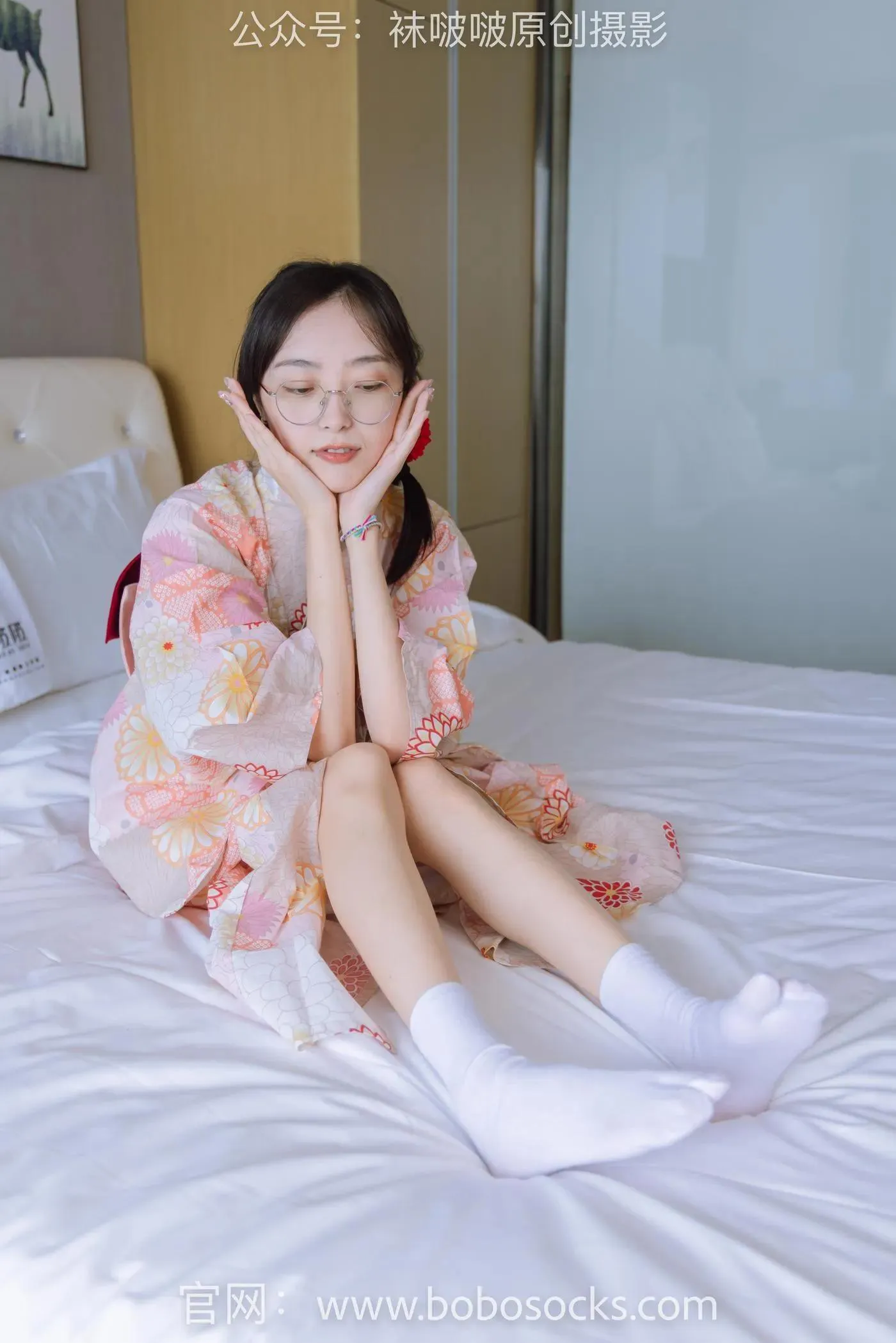 [BoBoSocks袜啵啵]NO.137 稚予-木屐、分指白棉袜、裸足、和风浴衣 [170P]插图